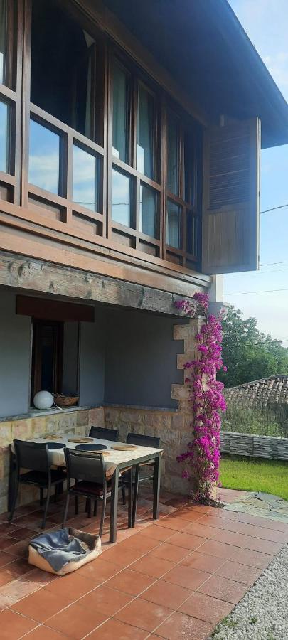 利亚内斯La Casa De Abajo别墅 外观 照片