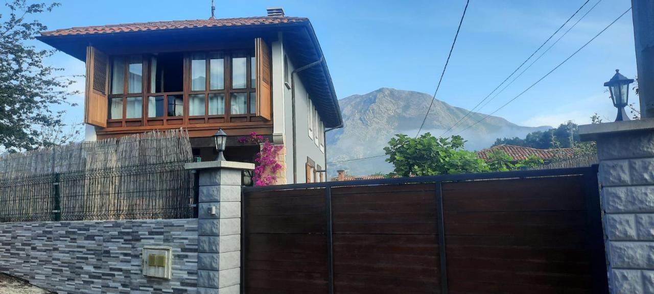 利亚内斯La Casa De Abajo别墅 外观 照片